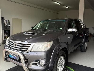 Usata Toyota HiLux 171 CV (125 kW) 2015 Grigio Pick-up