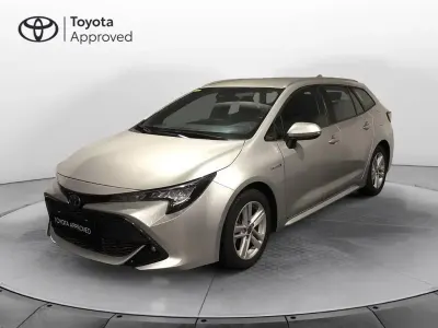 Usata Toyota Corolla Business Edition 122 CV (89 kW) 2020 Argento Station wagon
