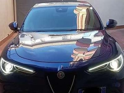 Usata Alfa Romeo Stelvio Executive 190 CV (139 kW) 2018 Blu SUV