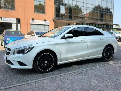 Usata Mercedes CLA200 Premium 136 CV (100 kW) 2016 Bianco Coupé