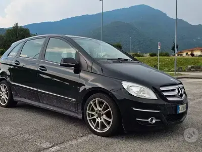 Usata Mercedes B180
