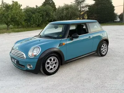 Usata Mini Cooper 95 CV (69 kW) 2009 Blu Utilitaria