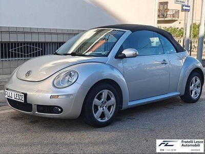 Usata VW New Beetle 104 CV (76 kW) 2006 Argento Utilitaria