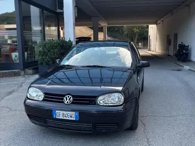 Usata VW Golf IV 130 CV (95 kW) 2003 Nero Berlina
