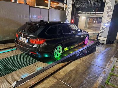Usata BMW 320 Sport Line 184 CV (135 kW) 2013 Nero Station wagon