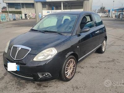 Usata Lancia Ypsilon 69 CV (50 kW) 2008 Nero Utilitaria