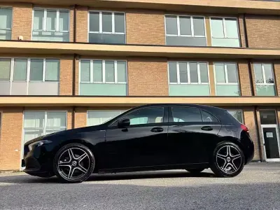 Usata Mercedes A180 136 CV (100 kW) 2020 Nero Berlina