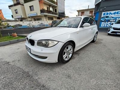 Usata BMW 118 143 CV (105 kW) 2007 Bianco Utilitaria