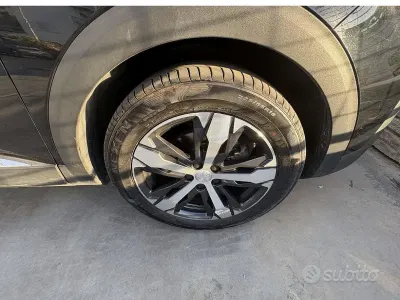 Usata Peugeot 3008 Allure 131 CV (96 kW) 2019 Nero SUV