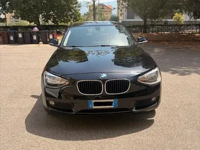Usata BMW 118 Efficient Dynamics 143 CV (105 kW) 2014 Nero Utilitaria