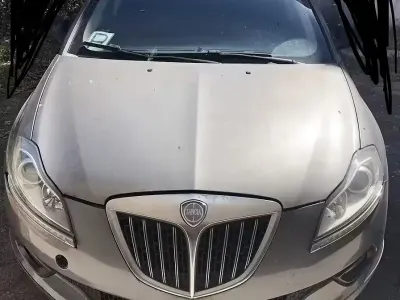 Usata Lancia Delta 130 CV (95 kW) 2010 Utilitaria