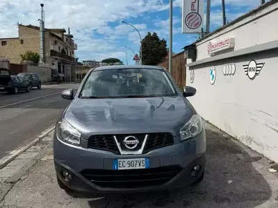 Usata Nissan Qashqai Acenta 115 CV (84 kW) 2010 Grigio SUV