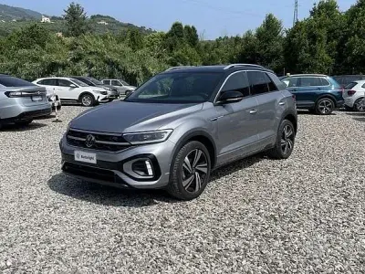 Usata VW T-Roc R-line 150 CV (110 kW) 2023 Argento SUV