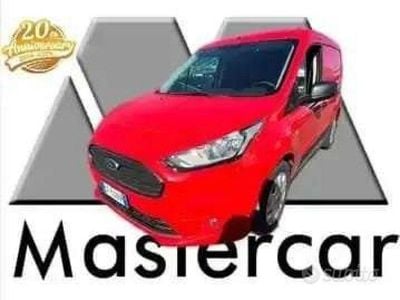 Usata Ford Transit Connect Trend 100 CV (73 kW) 2021 Rosso Monovolume