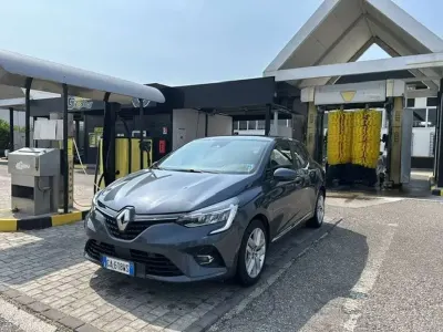 Usata Renault Clio V Zen 86 CV (63 kW) 2020 Grigio Berlina