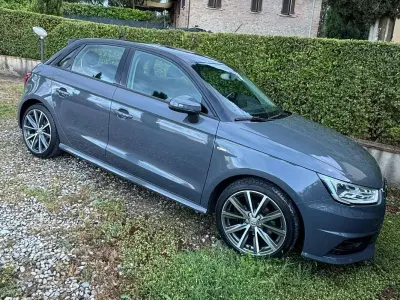 Usata Audi A1 Sportback Sport 90 CV (66 kW) 2018 Grigio Utilitaria