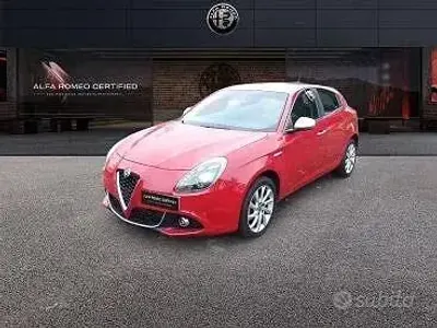Usata Alfa Romeo Giulietta 120 CV (88 kW) 2018 Rosso Utilitaria