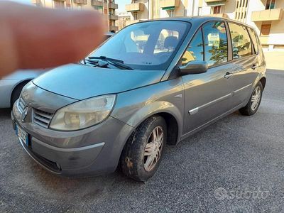 Usata Renault Scénic II 2005 Grigio Monovolume