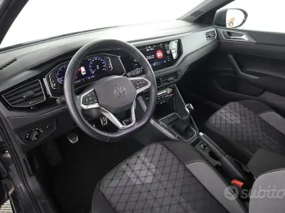 Usata VW Taigo R-line 116 CV (85 kW) 2025 Grigio SUV