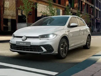 Nuova VW Polo R-line 95 CV (69 kW) 2026 Argento Utilitaria