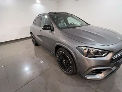 Nuova Mercedes GLA200 AMG line 150 CV (110 kW) 2025 Manufaktur grigio alpino SUV