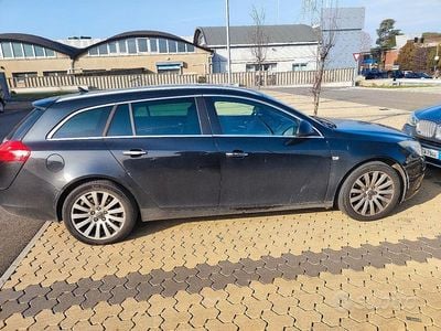 Usata Opel Insignia 160 CV (117 kW) 2010 Nero Station wagon