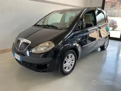 Brugt Lancia Musa 101 HK (74 kW) 2006 Sort MPV