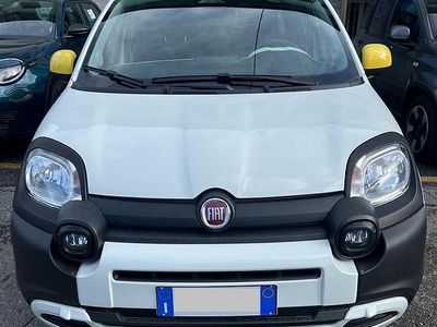 Begagnad Fiat Panda Cross Cross 71 HK (52 kW) 2025 Vit Halvkombi