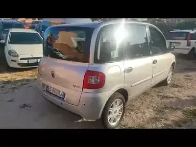Usata Fiat Multipla 103 CV (75 kW) 2010 Grigio Monovolume
