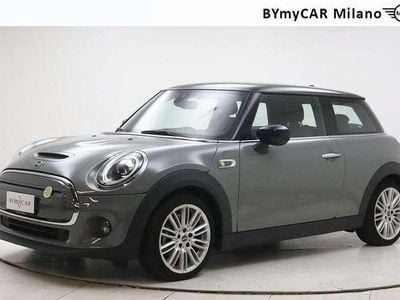 Usata Mini Cooper SE 135 kW (184 CV) 2021 Moonwalk grey metallic Utilitaria
