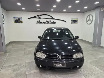 Usata VW Golf IV 130 CV (95 kW) 2003 Nero Berlina