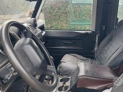 Occasion Land Rover Defender 122 ch (89 kW) 2011 Blanc SUV