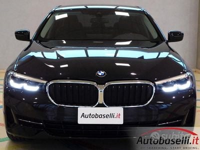 Usata BMW 520 Comfort Edition 190 CV (139 kW) 2023 Nero metallizato Berlina