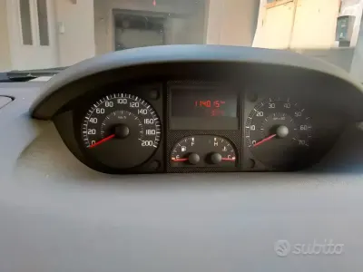 Käytetty Fiat Idea 95 HP (69 kW) 2004 Tila-auto