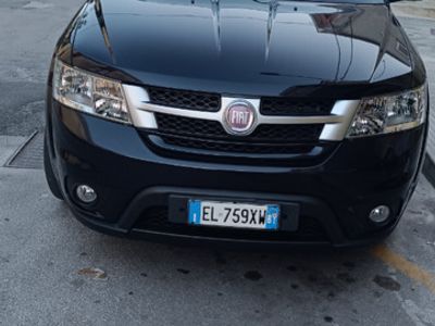 Usata Fiat Freemont 140 CV (102 kW) 2012 Blu SUV