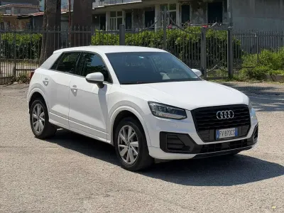 Usata Audi Q2 S-Line 116 CV (85 kW) 2019 Bianco SUV