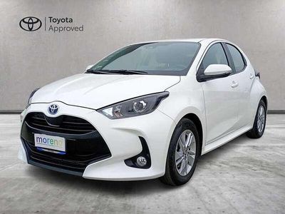 Usata Toyota Yaris Hybrid Active 92 CV (67 kW) 2022 Bianco Utilitaria