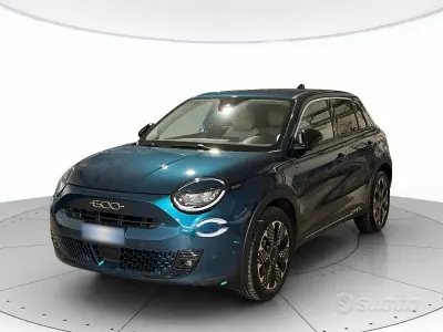 Usata Fiat 600 La Prima 101 CV (74 kW) 2025 Verde SUV