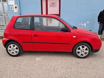 Usata VW Lupo Trendline 50 CV (36 kW) 1999 Rosso Utilitaria