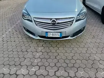 Usata Opel Insignia 140 CV (102 kW) 2021 Bluazzurro Station wagon