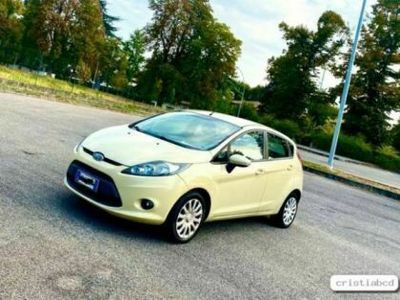 usata Ford Fiesta 1.4 5 porte CLX