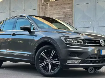 Usata VW Tiguan Executive 150 CV (110 kW) 2017 Grigio SUV