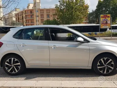 Usata VW Polo Highline 95 CV (69 kW) 2018 Argento Berlina
