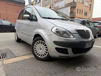 Usata Lancia Musa 77 CV (56 kW) 2007 Grigio Monovolume
