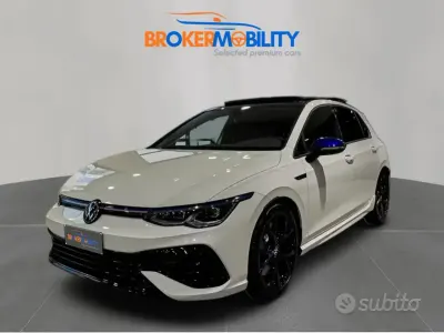 Usata VW Golf VIII R 333 CV (244 kW) 2023 Bianco Berlina