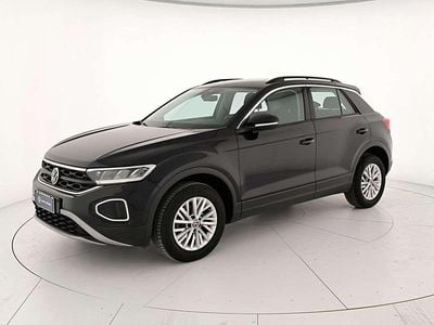 Deep black perlato Usata 2024 VW T-Roc Life SUV | 28.500 € (Buon prezzo)