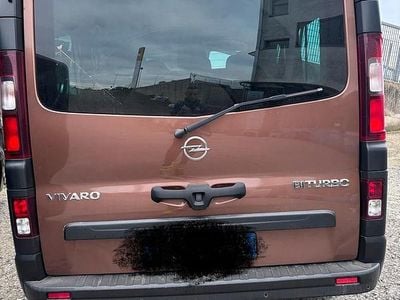 Usata Opel Vivaro 2015 Marrone Monovolume