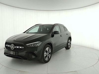 Nuova Mercedes GLA200 Advanced Plus 150 CV (110 kW) 2026 Nero cosmo metallizzato SUV