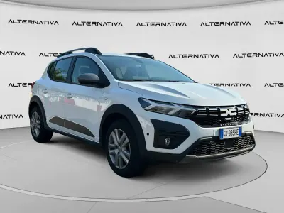 Usata Dacia Sandero Expression 101 CV (74 kW) 2023 Bianco Utilitaria