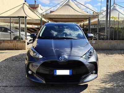 Usata Toyota Yaris Business Edition 72 CV (52 kW) 2023 Grigio(met.) Berlina
